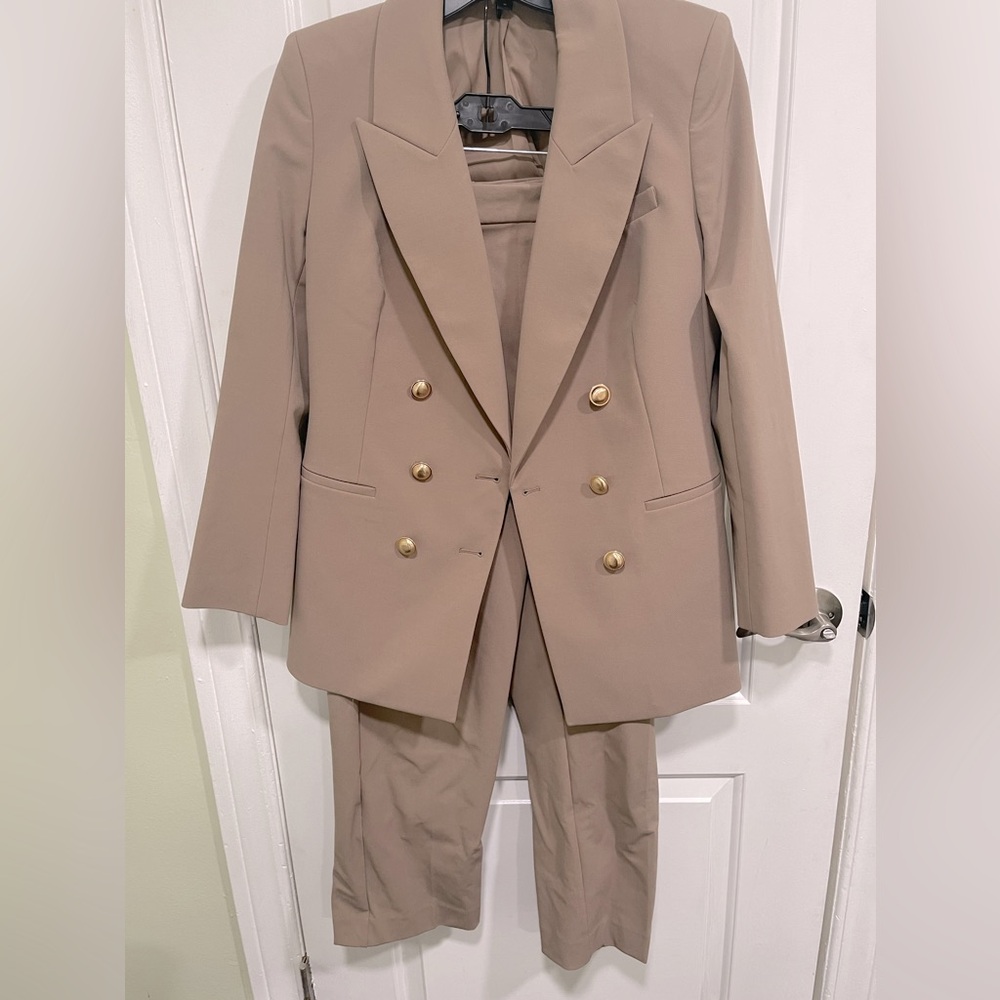 Chic Tan Double Breasted Suit Set -Size M fits 10/12 comes with express suit bag